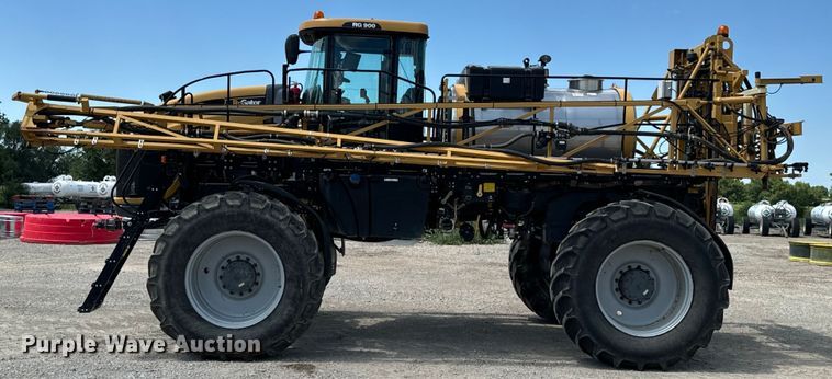 image for item DX0957 2012 Rogator RG900 sprayer
