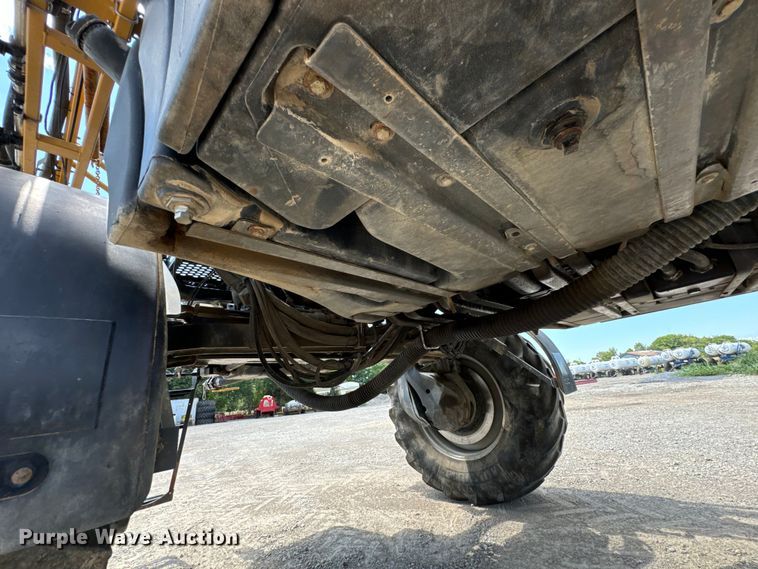 image for item DX0957 2012 Rogator RG900 sprayer