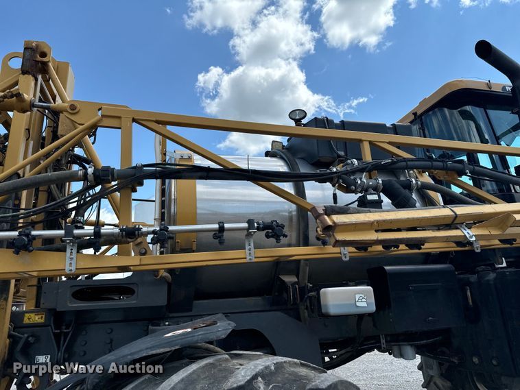 image for item DX0957 2012 Rogator RG900 sprayer