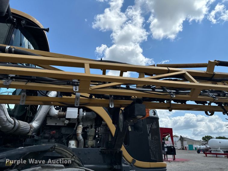 image for item DX0957 2012 Rogator RG900 sprayer