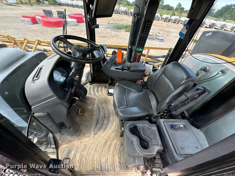 image for item DX0957 2012 Rogator RG900 sprayer