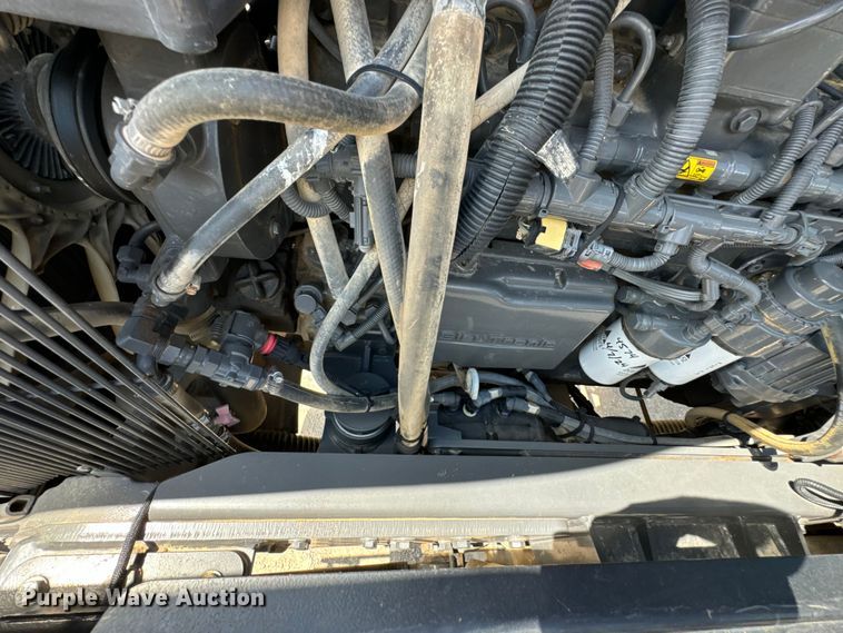 image for item DX0957 2012 Rogator RG900 sprayer