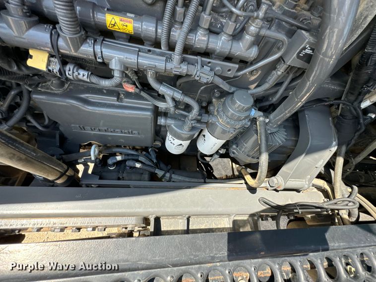 image for item DX0957 2012 Rogator RG900 sprayer