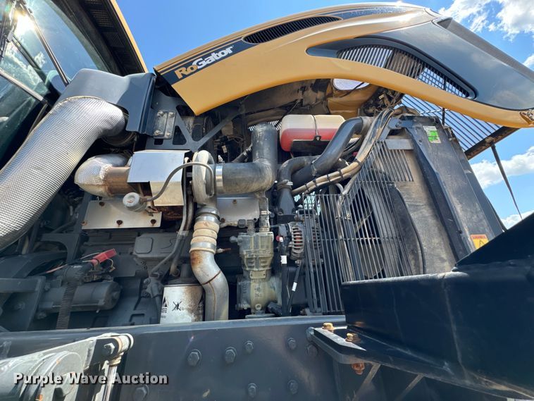 image for item DX0957 2012 Rogator RG900 sprayer