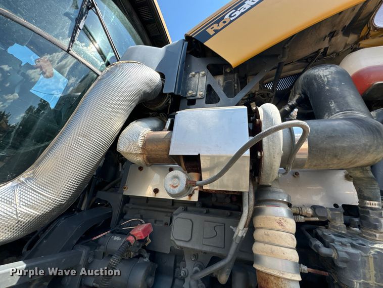 image for item DX0957 2012 Rogator RG900 sprayer