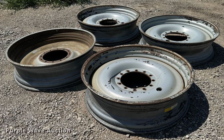 image for item DX0957 2012 Rogator RG900 sprayer