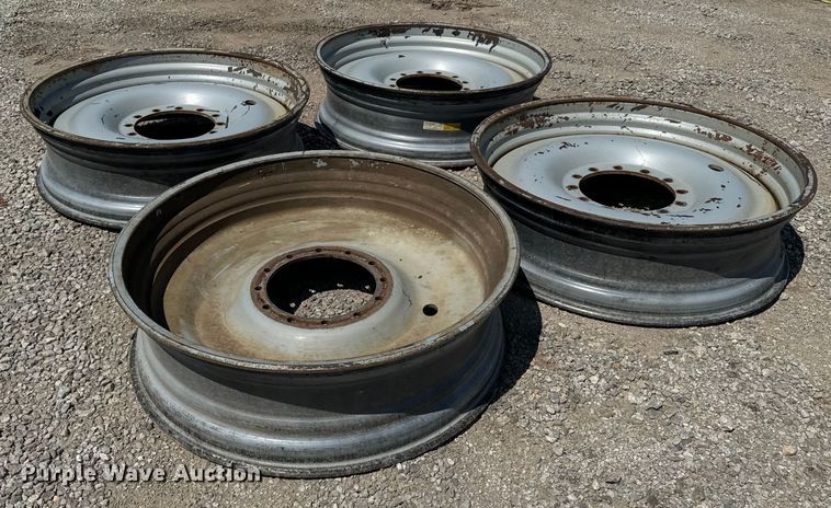 image for item DX0957 2012 Rogator RG900 sprayer