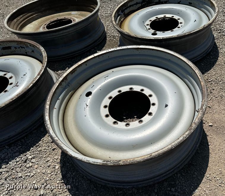 image for item DX0957 2012 Rogator RG900 sprayer