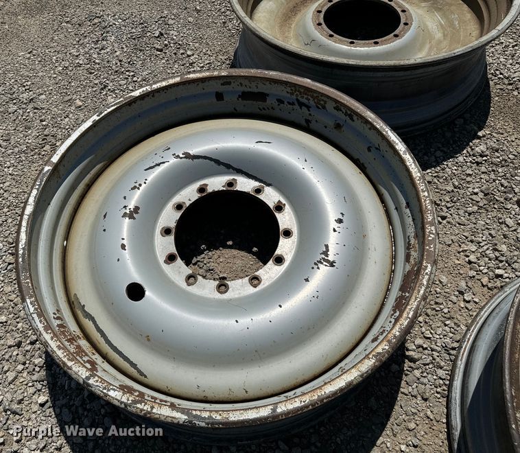 image for item DX0957 2012 Rogator RG900 sprayer