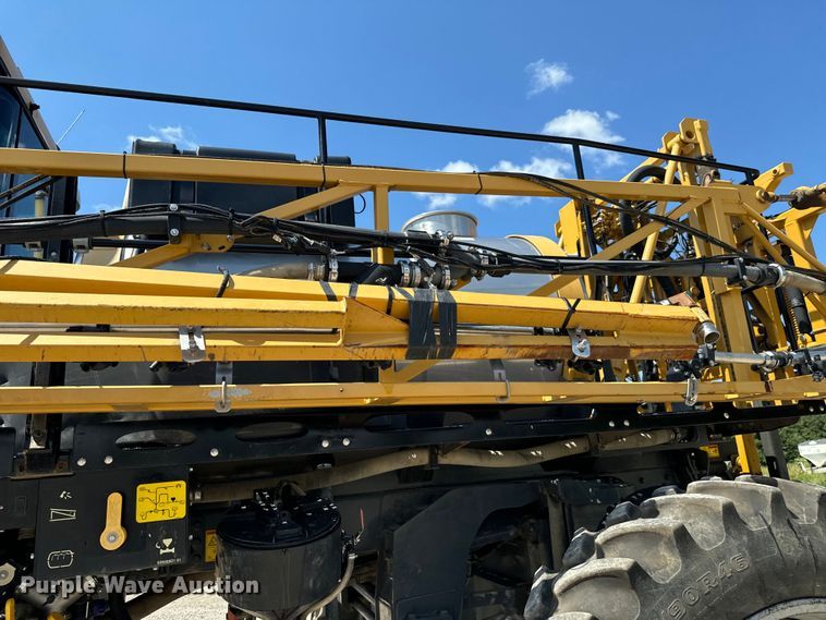 image for item DX0959 Rogator  RG900 sprayer