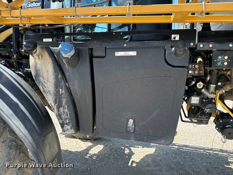 image for item DX0959 Rogator  RG900 sprayer