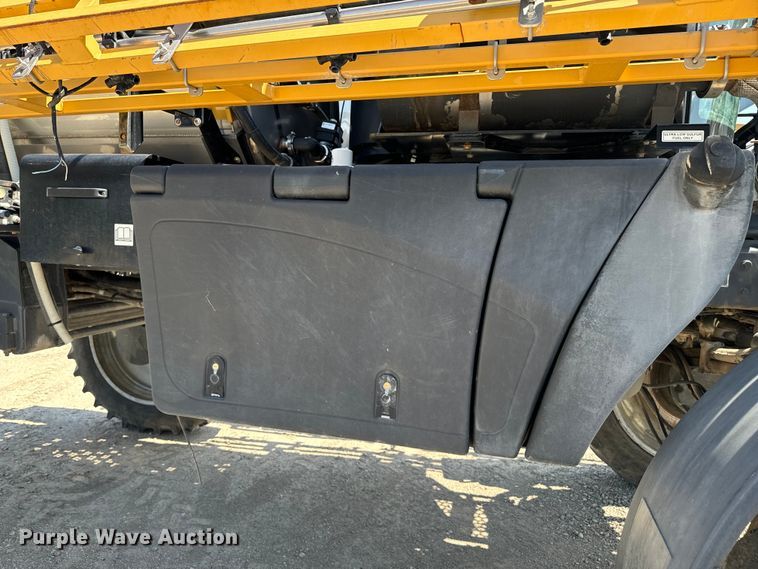 image for item DX0959 Rogator  RG900 sprayer