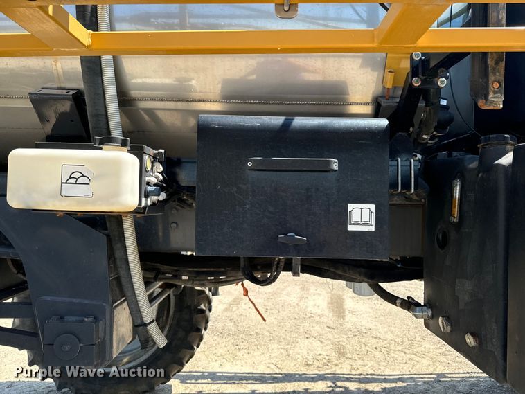 image for item DX0959 Rogator  RG900 sprayer