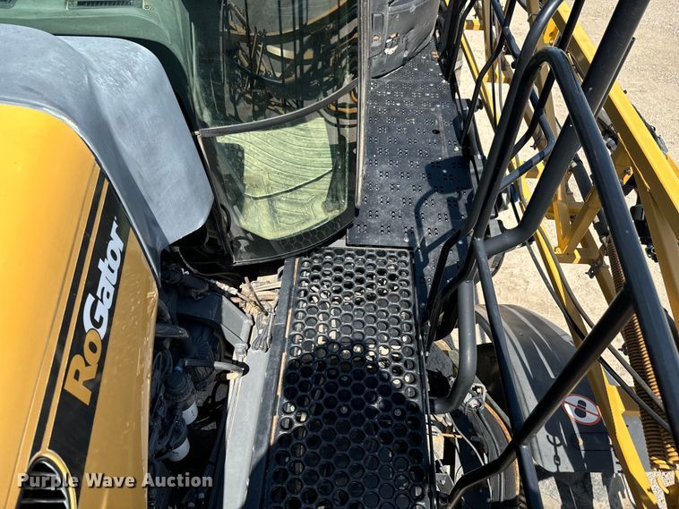 image for item DX0959 Rogator  RG900 sprayer