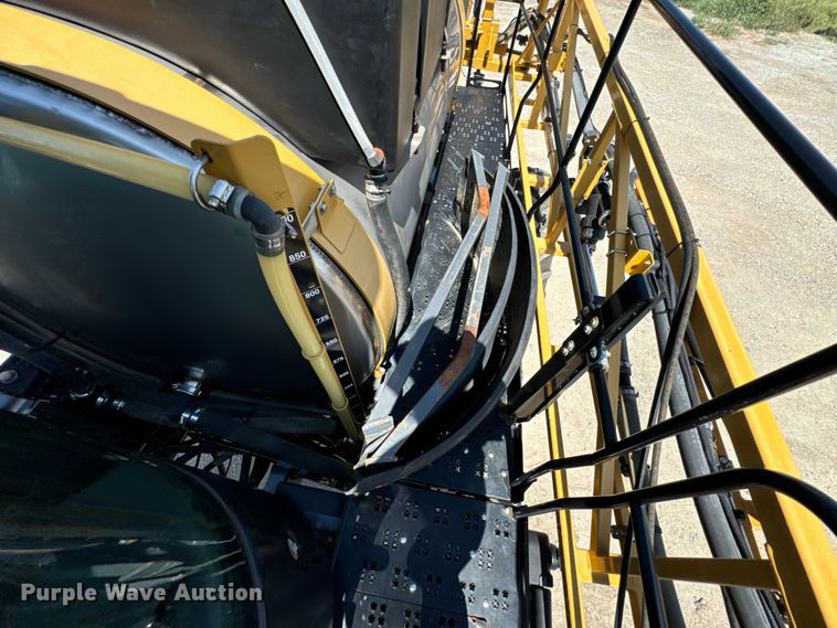 image for item DX0959 Rogator  RG900 sprayer