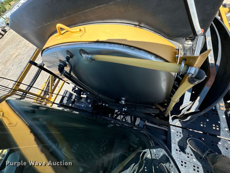 image for item DX0959 Rogator  RG900 sprayer