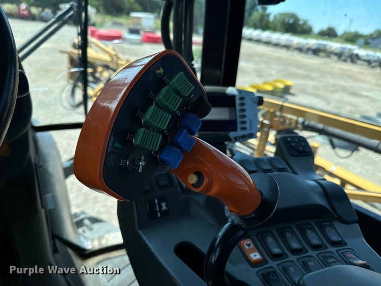 image for item DX0959 Rogator  RG900 sprayer