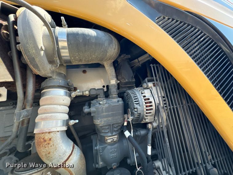 image for item DX0959 Rogator  RG900 sprayer