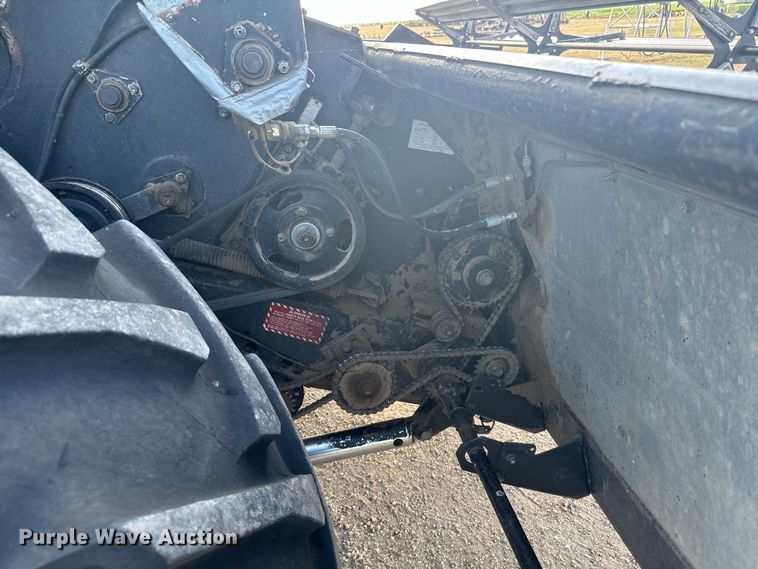 image for item DX3453 1975 Gleaner L combine