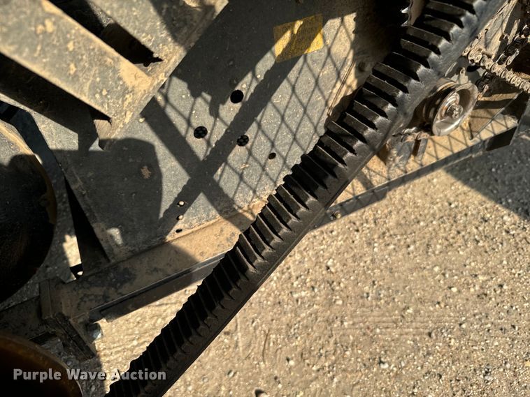 image for item DX3453 1975 Gleaner L combine