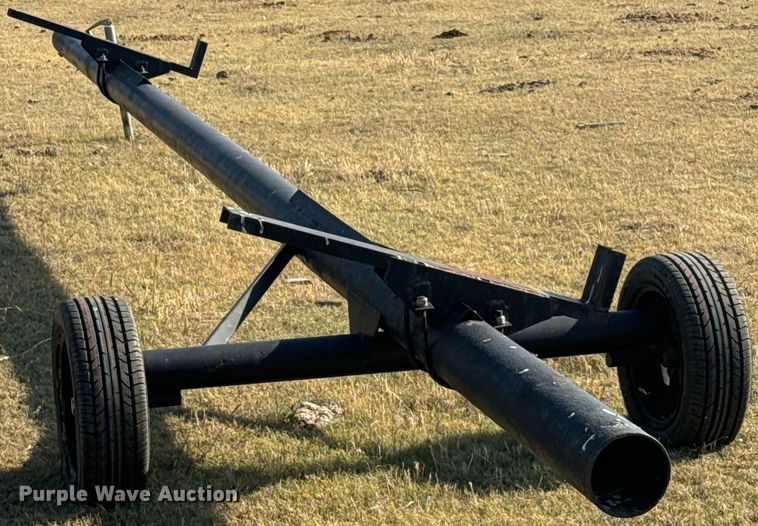 image for item DX3453 1975 Gleaner L combine