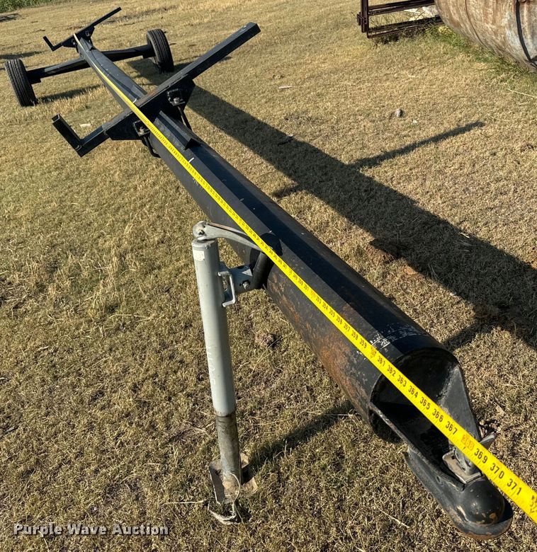 image for item DX3453 1975 Gleaner L combine