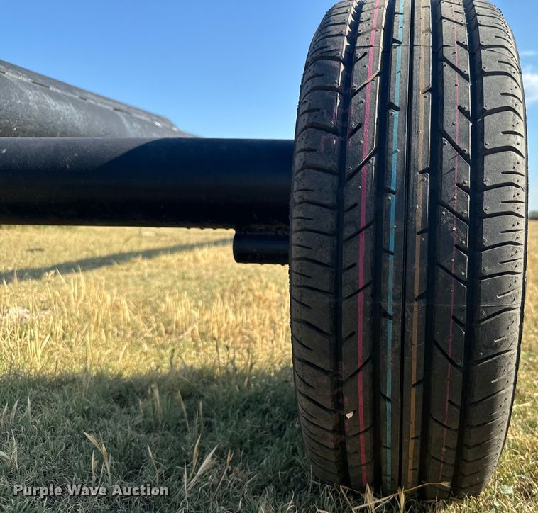 image for item DX3453 1975 Gleaner L combine
