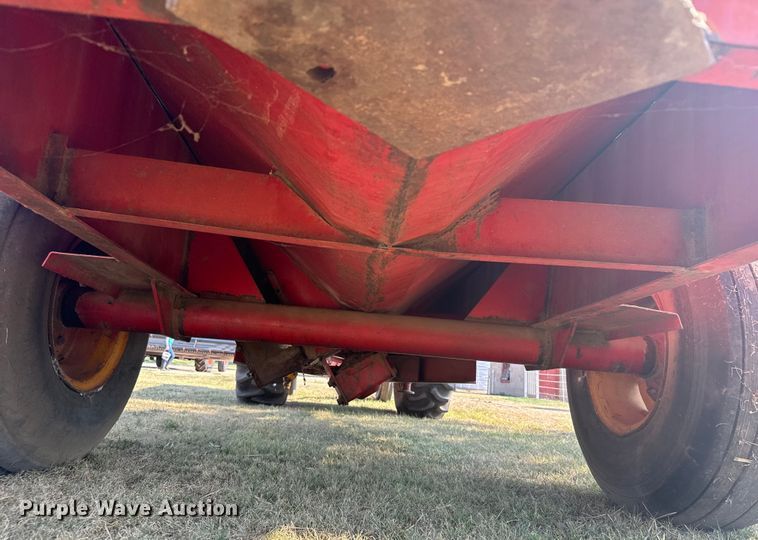 image for item DX3454 Wilkins grain cart