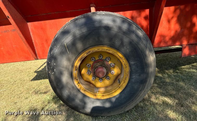 image for item DX3454 Wilkins grain cart