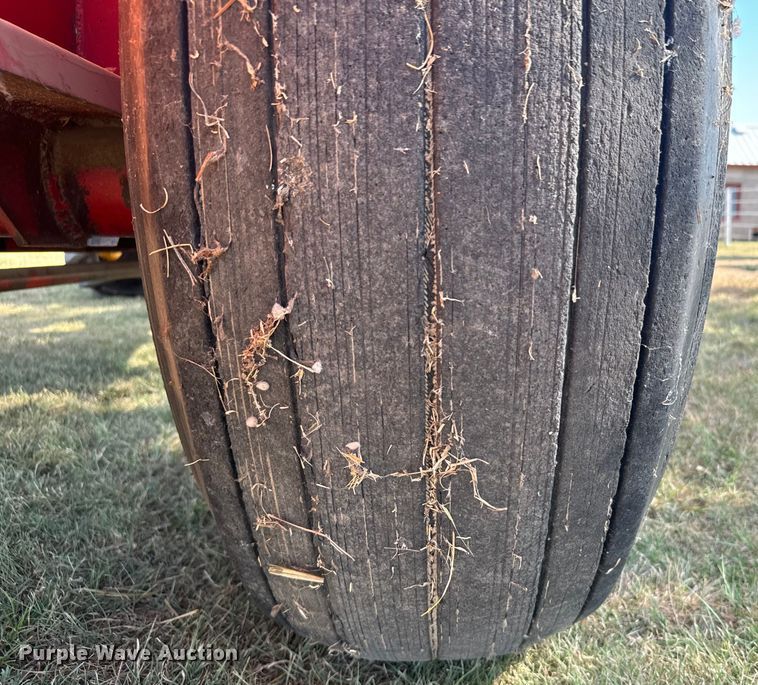 image for item DX3454 Wilkins grain cart