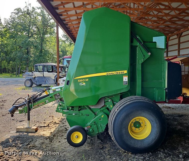 image for item EI3963 2022 John Deere 560M round baler
