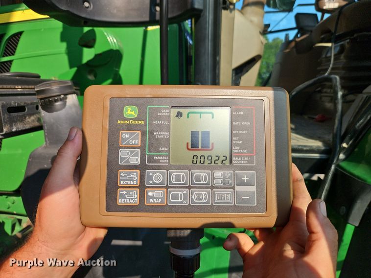 image for item EI3963 2022 John Deere 560M round baler