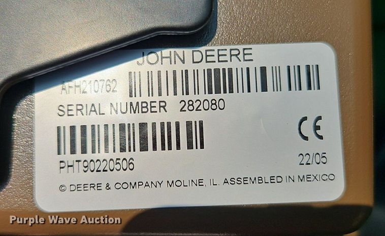 image for item EI3963 2022 John Deere 560M round baler