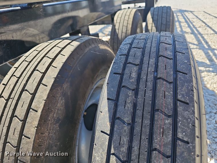 image for item EJ5758 2024 Hay Runner  HRM 242 hay bale trailer