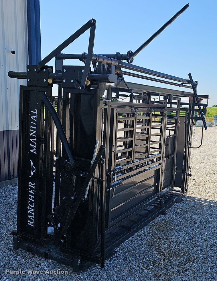 image for item EJ5759 2024 Rancher  livestock squeeze chute