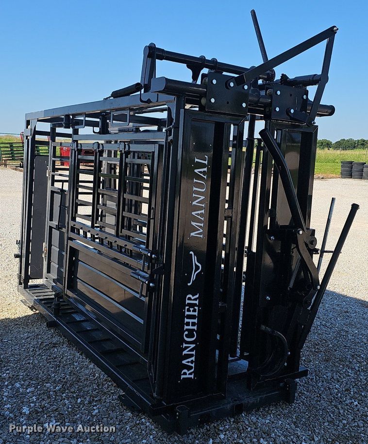image for item EJ5759 2024 Rancher  livestock squeeze chute