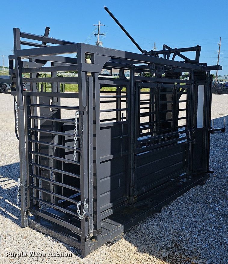 image for item EJ5759 2024 Rancher  livestock squeeze chute
