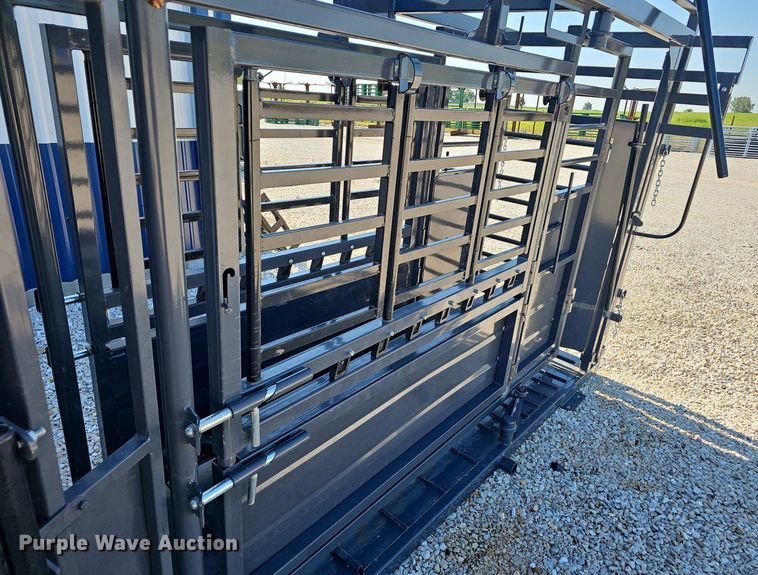image for item EJ5759 2024 Rancher  livestock squeeze chute