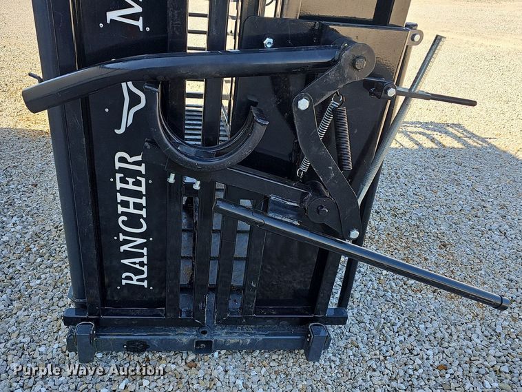 image for item EJ5759 2024 Rancher  livestock squeeze chute