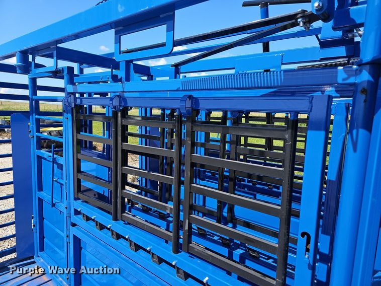 image for item EJ5760 2024 Rancher  livestock squeeze chute