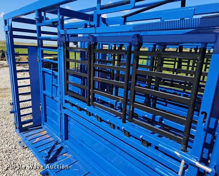 image for item EJ5760 2024 Rancher  livestock squeeze chute