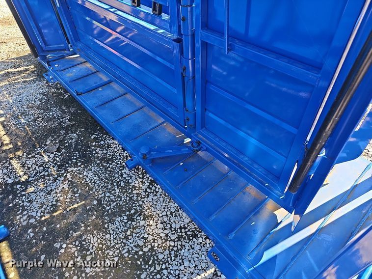 image for item EJ5760 2024 Rancher  livestock squeeze chute