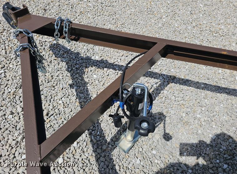 image for item EJ5762 2024 feed bin