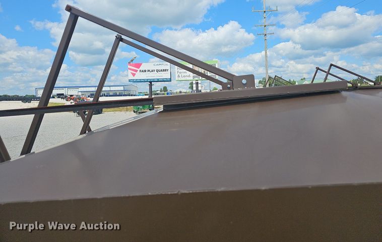 image for item EJ5762 2024 feed bin