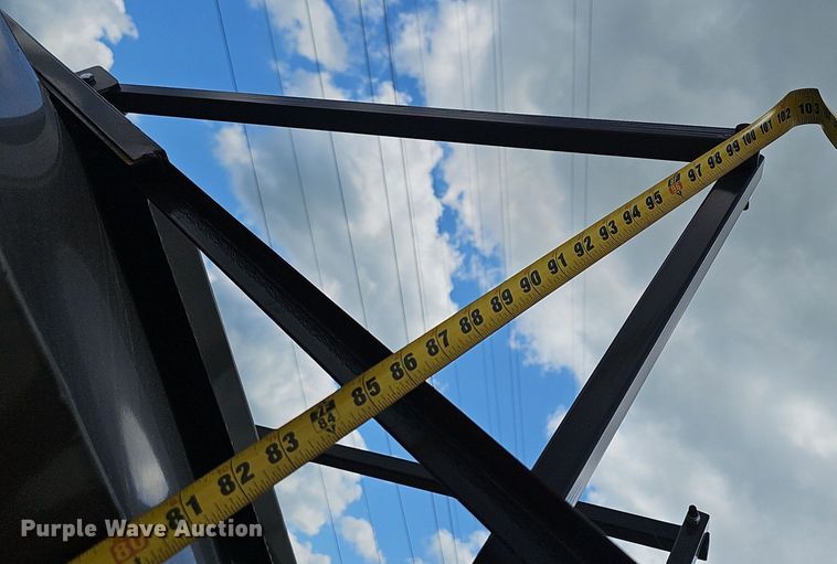 image for item EJ5762 2024 feed bin