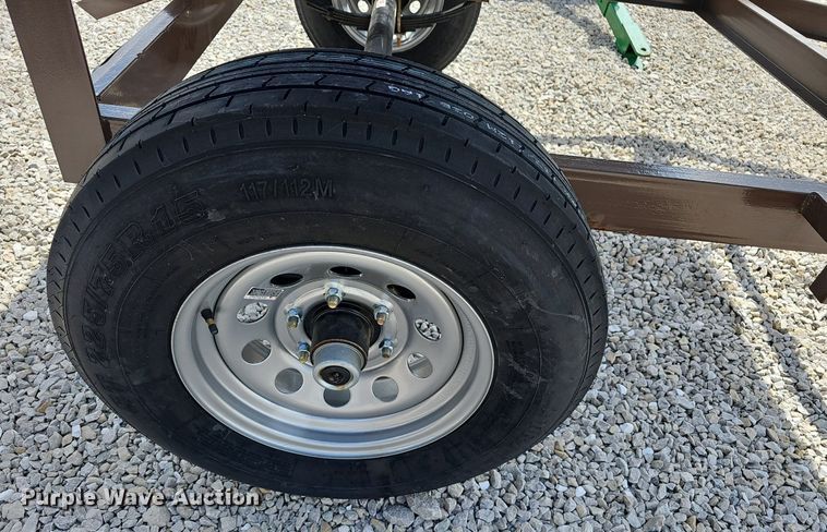 image for item EJ5762 2024 feed bin