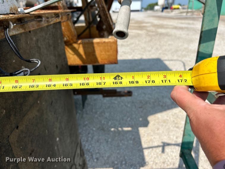 image for item EK4958 1995 Mack CH613 fertilizer delivery truck