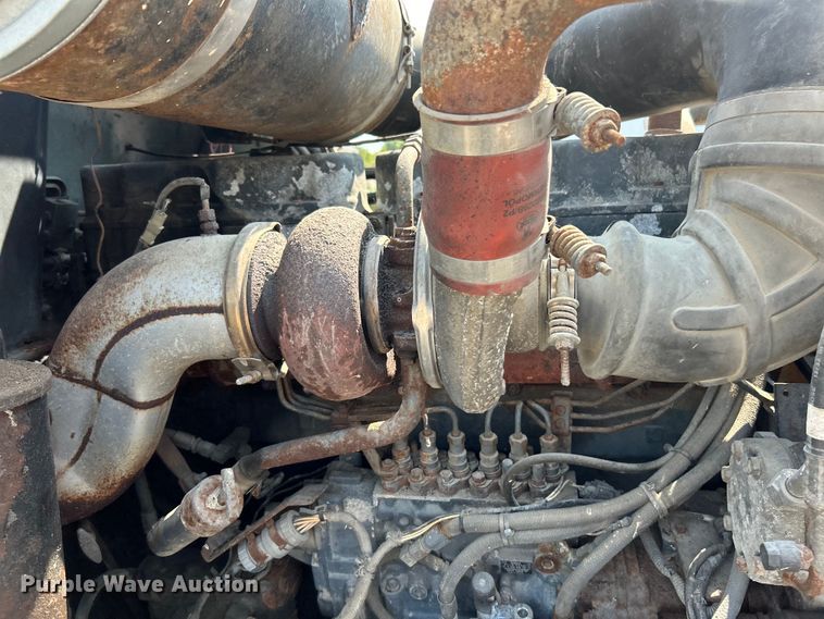 image for item EK4958 1995 Mack CH613 fertilizer delivery truck