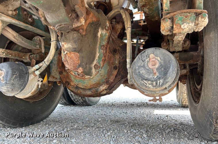 image for item EK4958 1995 Mack CH613 fertilizer delivery truck