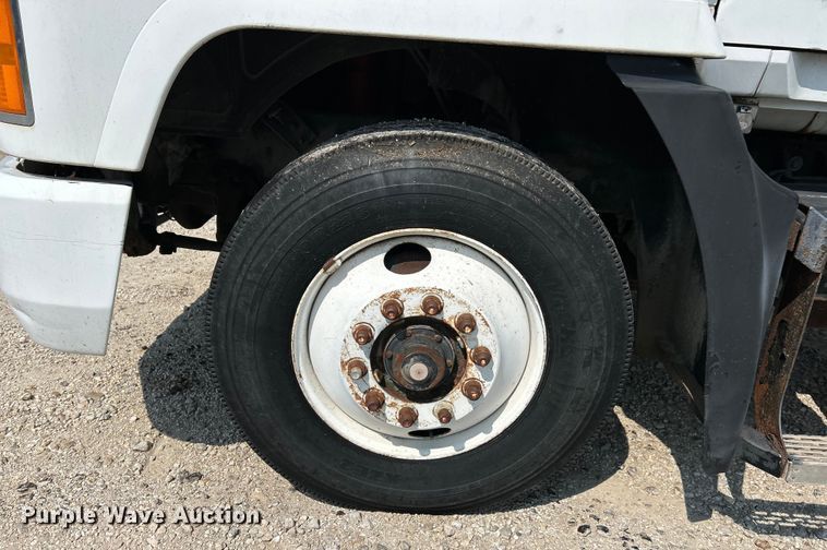 image for item EK4958 1995 Mack CH613 fertilizer delivery truck